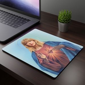 T Swift mousepad 💖